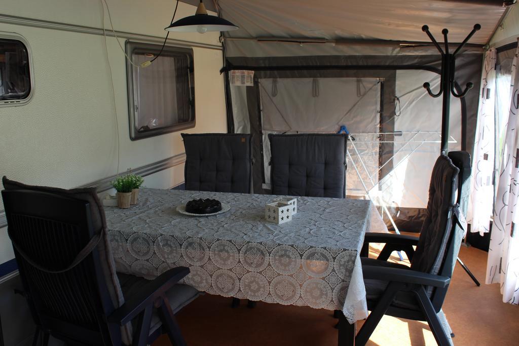 Caravan 'T Koekoeksnest Aagtekerke Δωμάτιο φωτογραφία